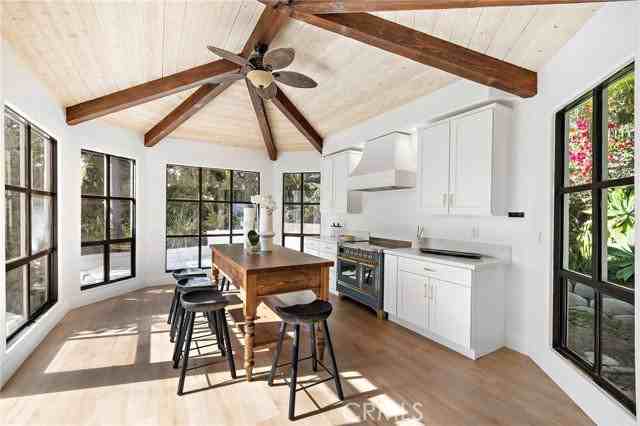 33821 Brandon Ln - Photo 2 of 8