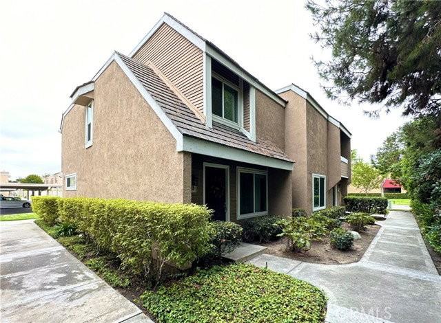 13 Greenleaf #5 - Photo 2 of 8