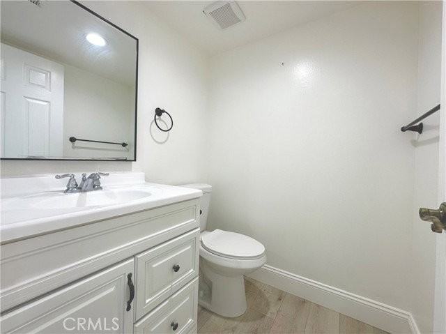 13 Greenleaf #5 - Photo 5 of 8