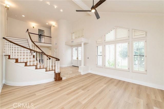 22201 Wayside - Photo 2 of 7