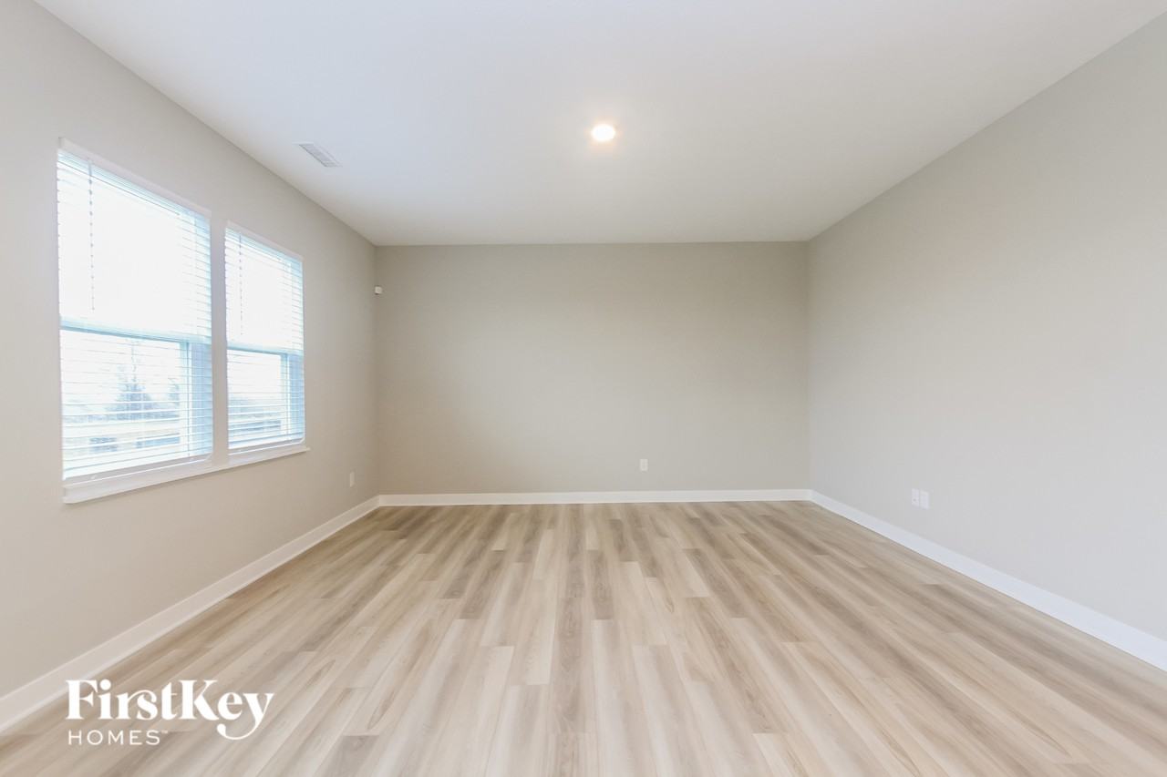 2488 S Carlota Dr - Photo 2 of 15