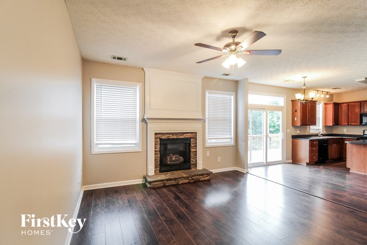 411 Cobalt Valley Ln - Photo 2 of 16