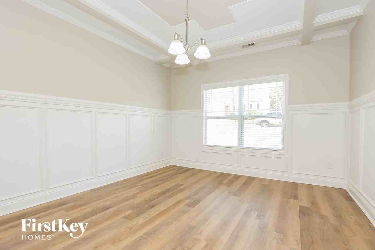 3432 Oconnor Ln - Photo 4 of 15