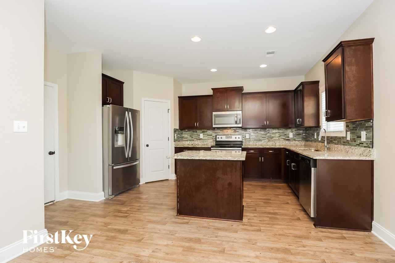 3432 Oconnor Ln - Photo 5 of 15