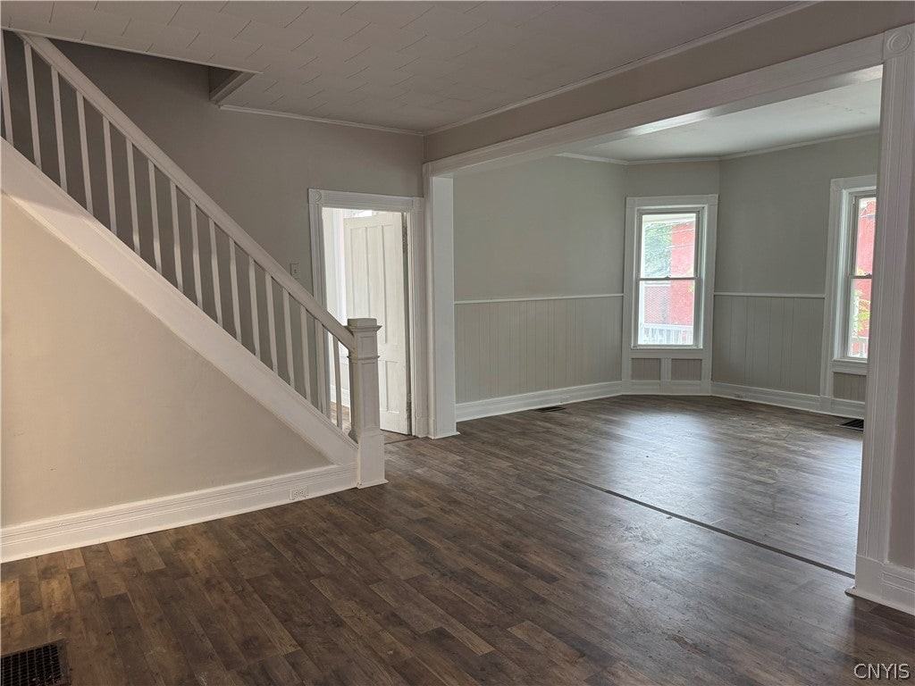 21 Monroe St - Photo 4 of 14