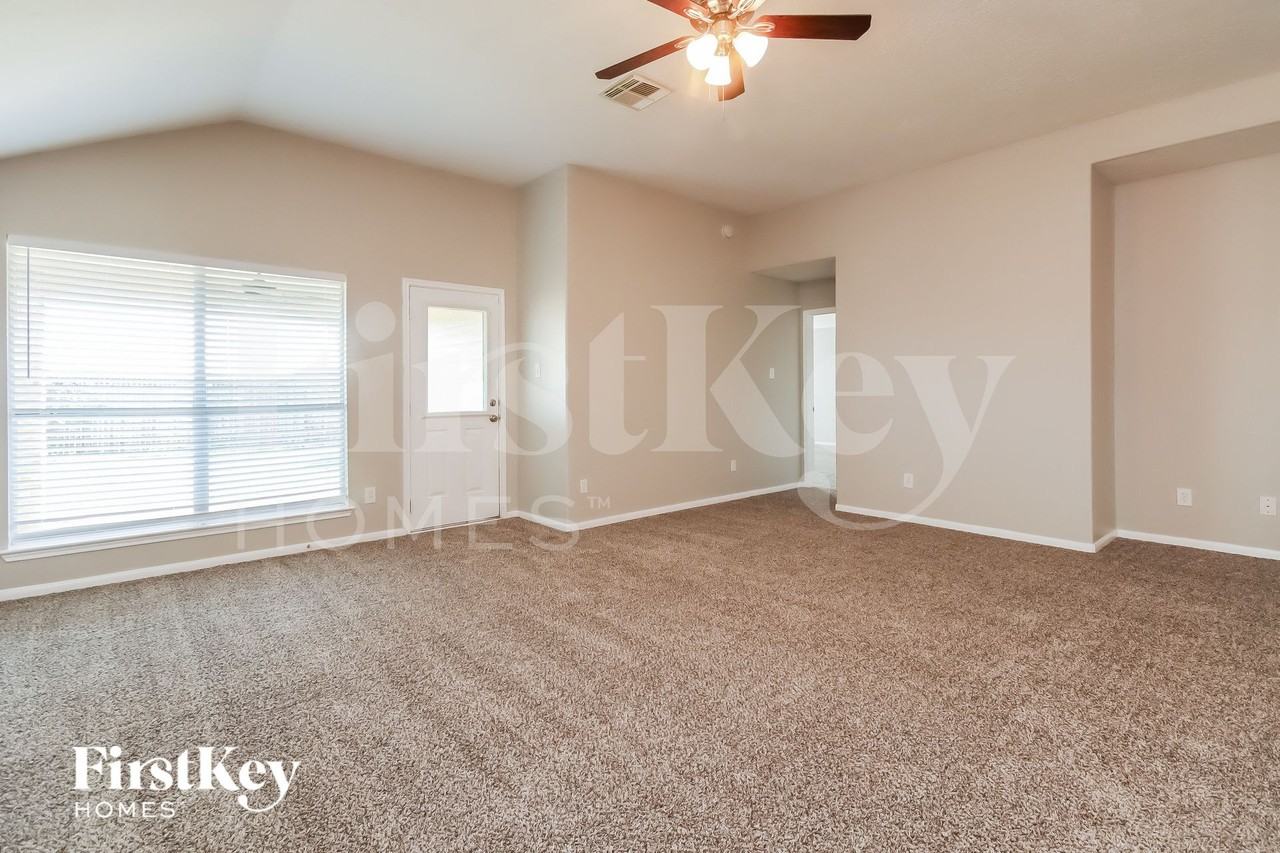 8814 Sombrero St - Photo 2 of 16
