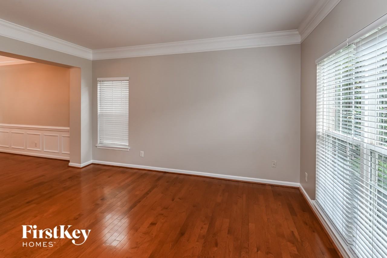 15907 Lavenham Rd - Photo 6 of 15