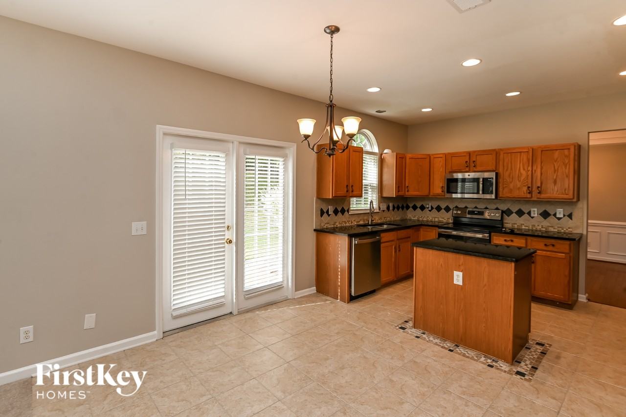 15907 Lavenham Rd - Photo 7 of 15