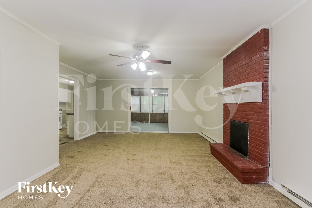 6902 Echo Ln - Photo 6 of 16