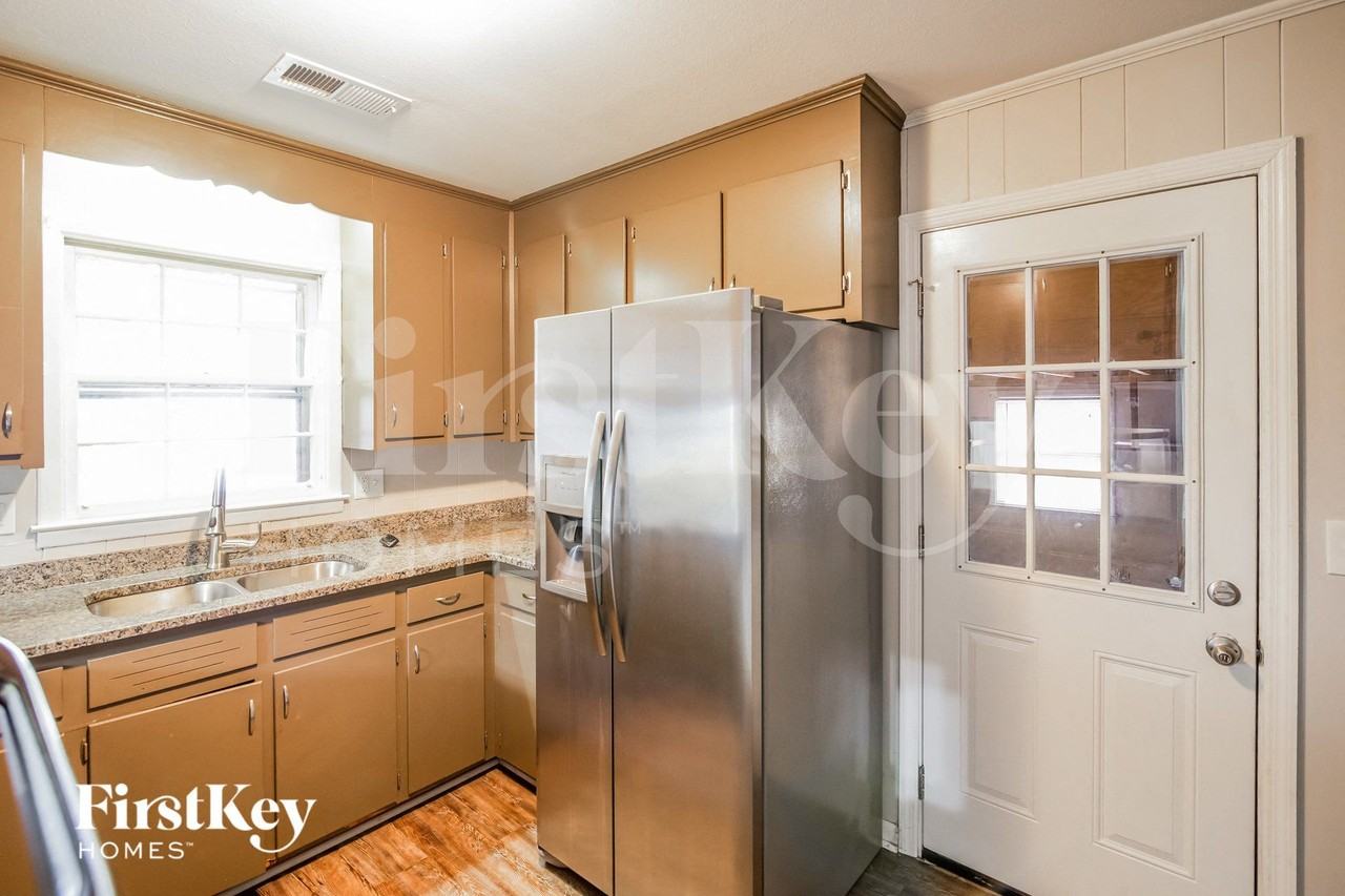 4331 Karen Dr - Photo 7 of 15