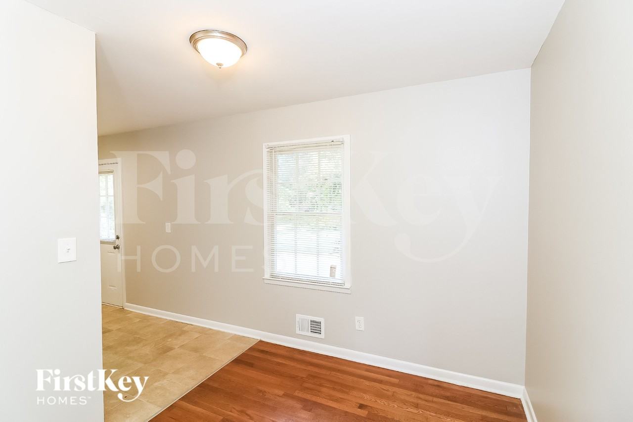 4162 Mcclesky Dr Ne - Photo 6 of 16
