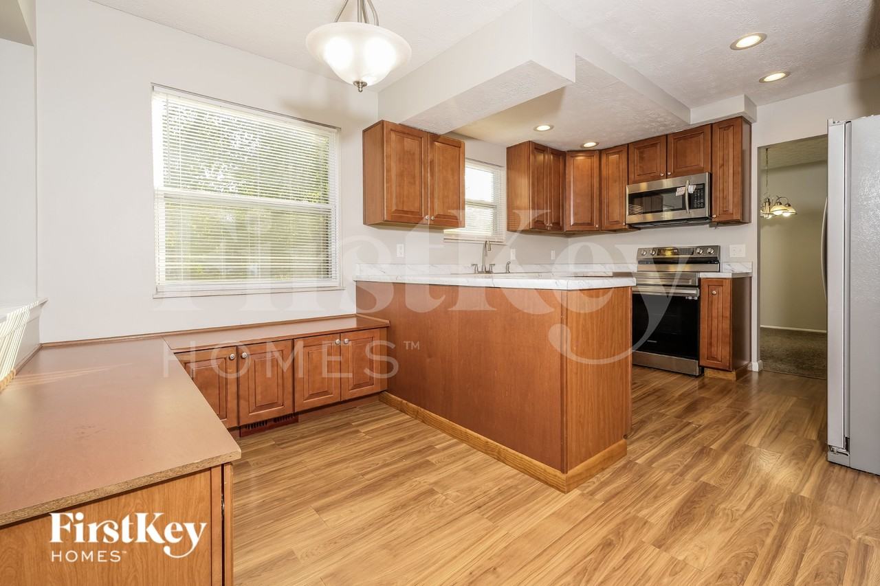366 Brandy Hill Ave - Photo 6 of 16
