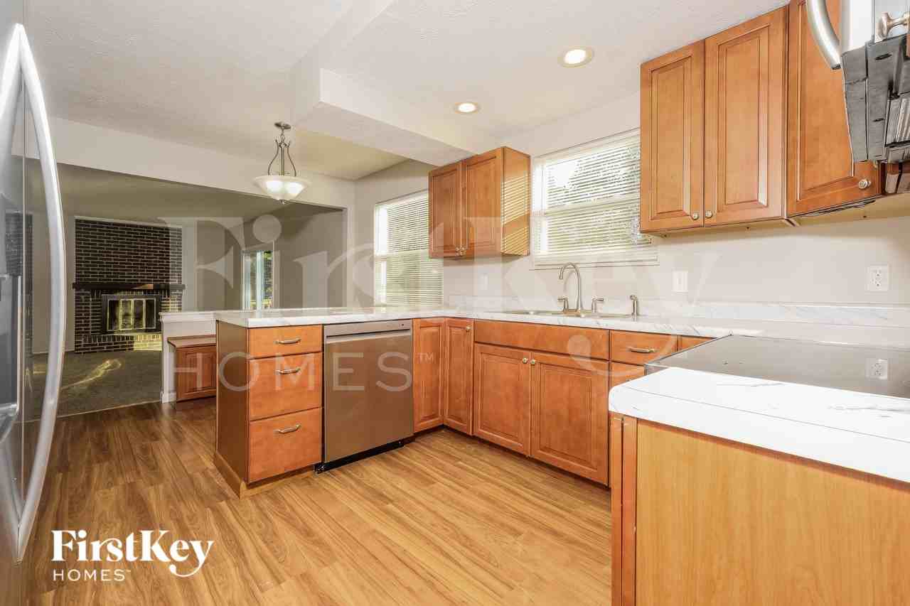 366 Brandy Hill Ave - Photo 7 of 16