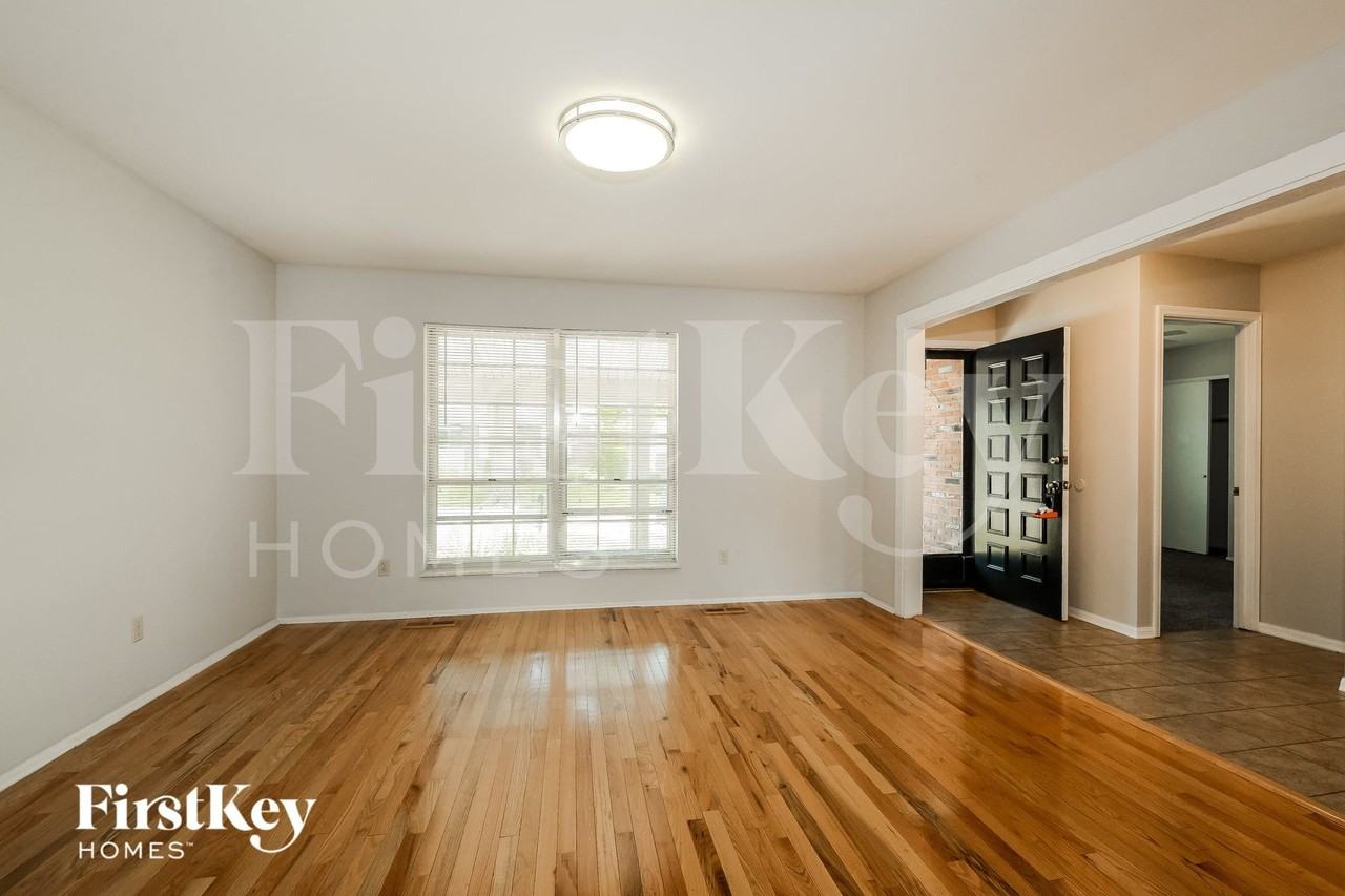 14659 Baratton Dr - Photo 3 of 15