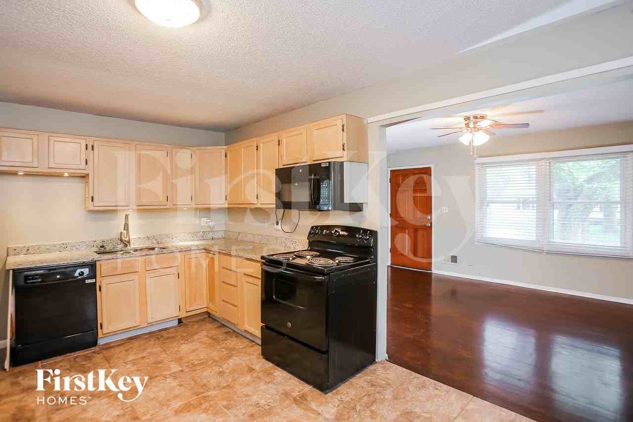 13804 12th St - Photo 6 of 15