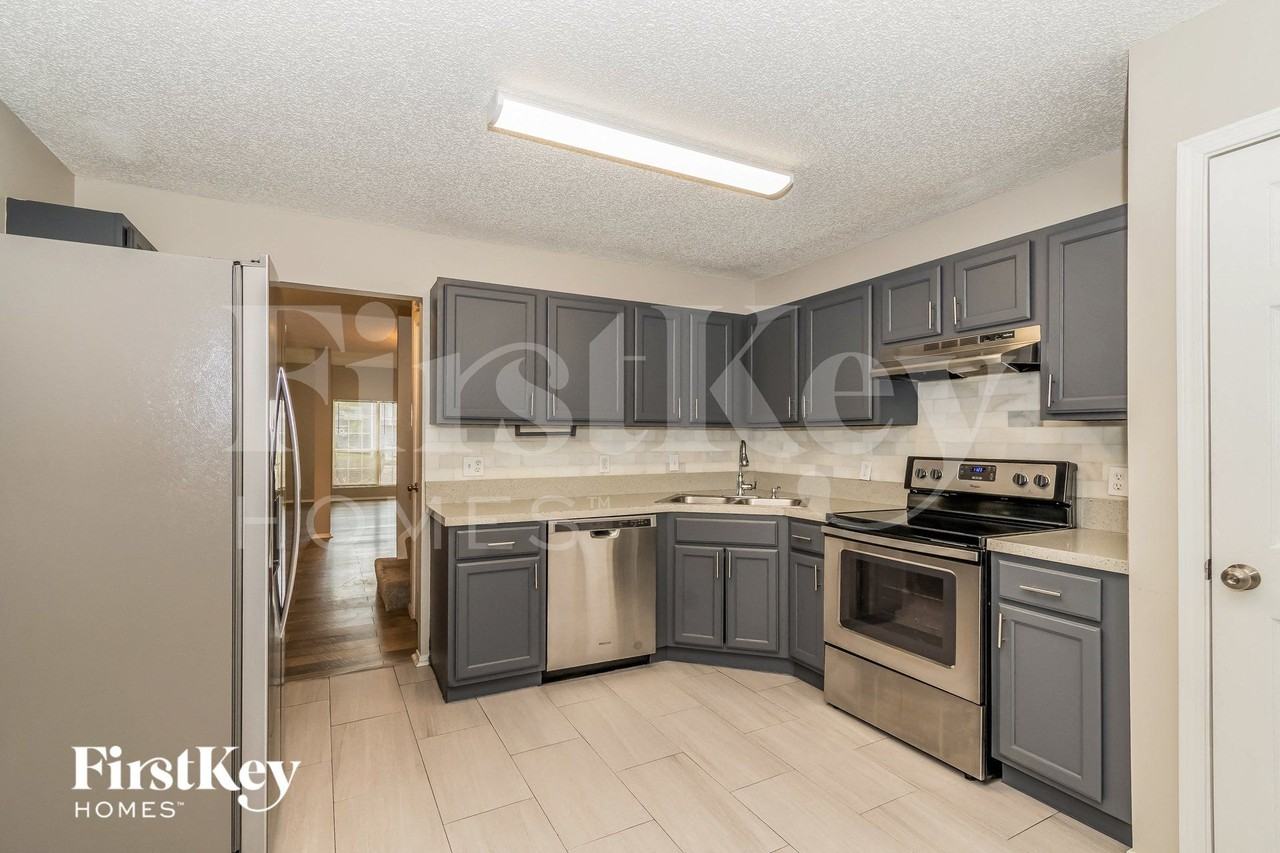 11047 Traci Lynn Dr - Photo 6 of 16