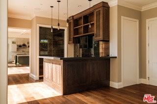 557 Chapala Dr - Photo 6 of 8