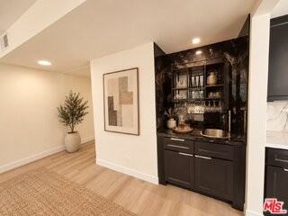 1833 Fairburn Ave #206 - Photo 2 of 8