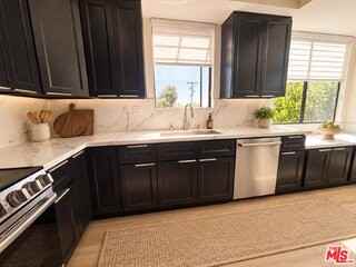 1833 Fairburn Ave #206 - Photo 7 of 8