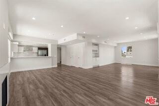 1326 S Centinela Ave #401 - Photo 4 of 8