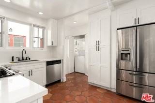 1210 Poinsettia Dr - Photo 2 of 7