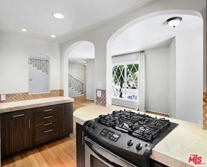 2326 Canyon Dr - Photo 4 of 8