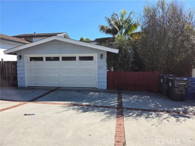 1014 Duncan Pl - Photo 2 of 8