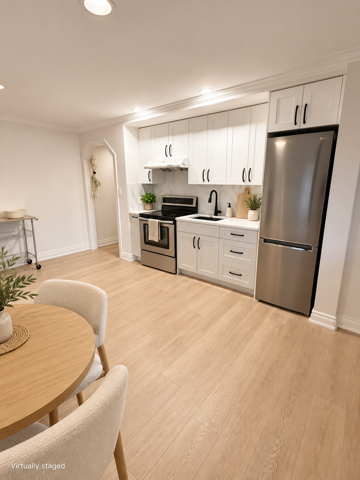 8075 Reigate Road - Photo 5 of 13