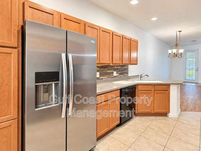3880 82nd Avenue Cir E #104 - Photo 6 of 24