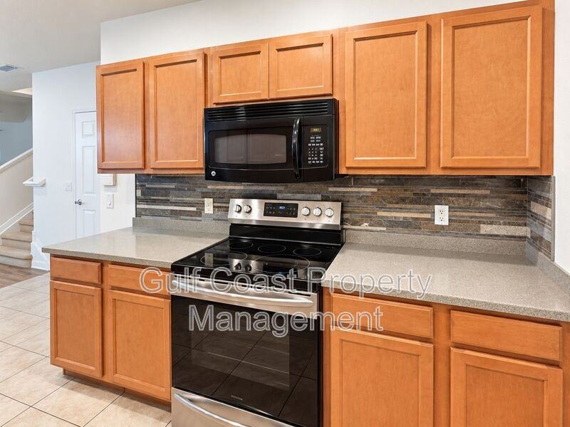 3880 82nd Avenue Cir E #104 - Photo 7 of 24