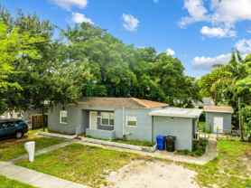 1136 Ne 167th St #A - Photo 1 of 1