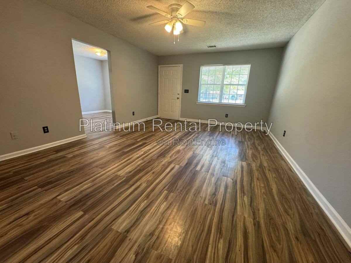 19B W Dr - Photo 4 of 15