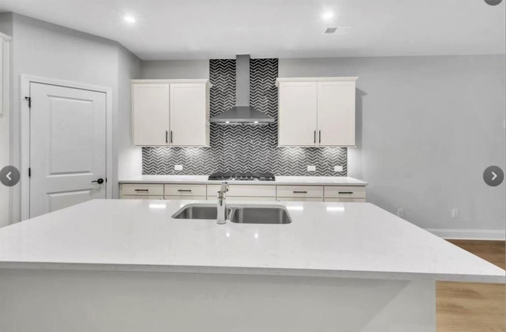 108 Briargate Dr - Photo 4 of 25