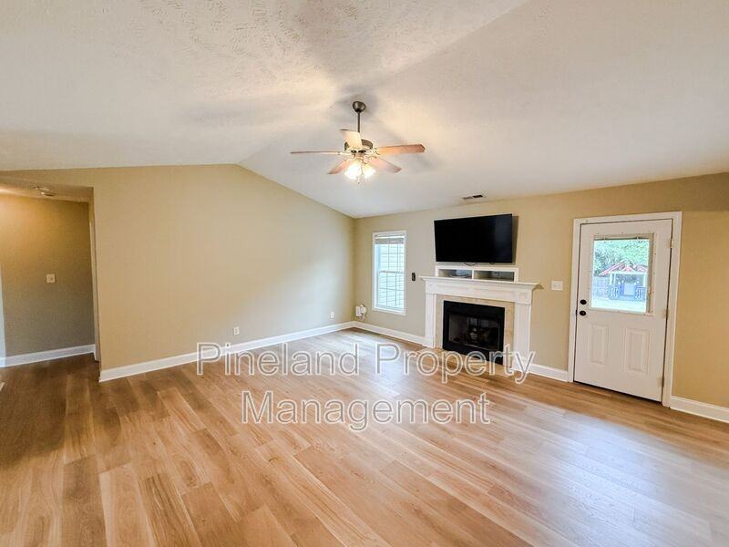 299 Copper Creek Dr - Photo 2 of 26