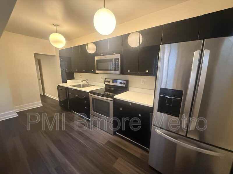906 W Lombard St - Photo 2 of 15