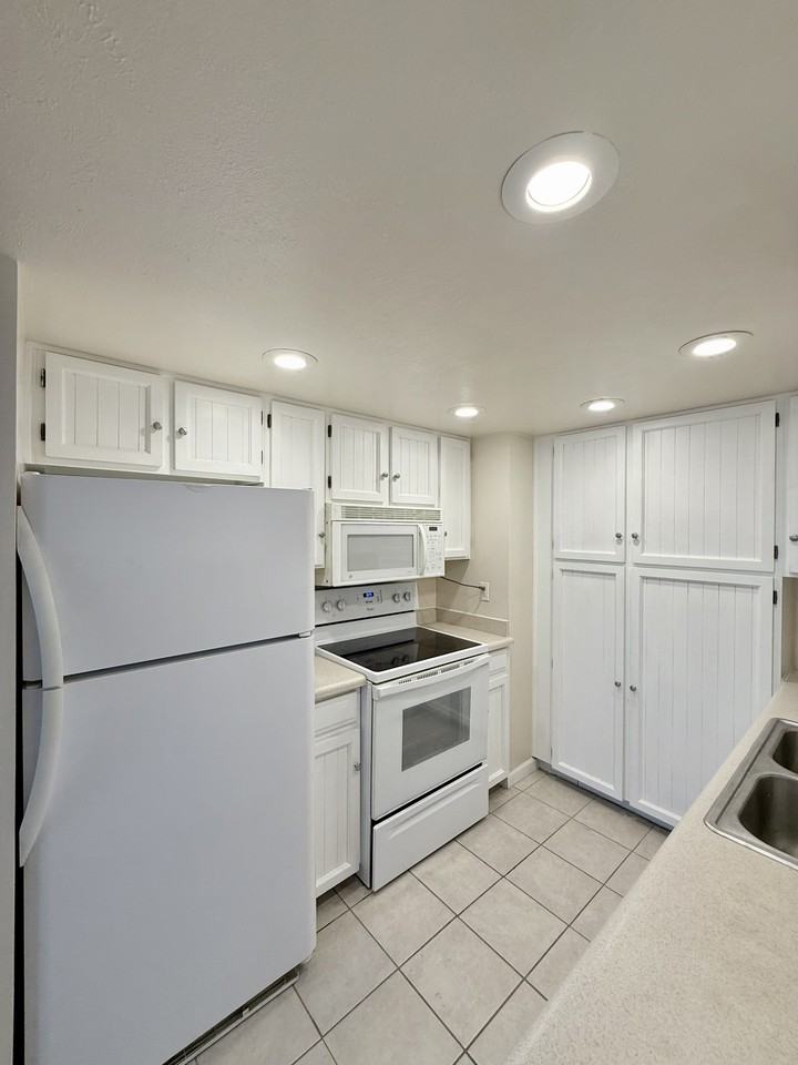 1943 W 102nd Ave - Photo 4 of 19