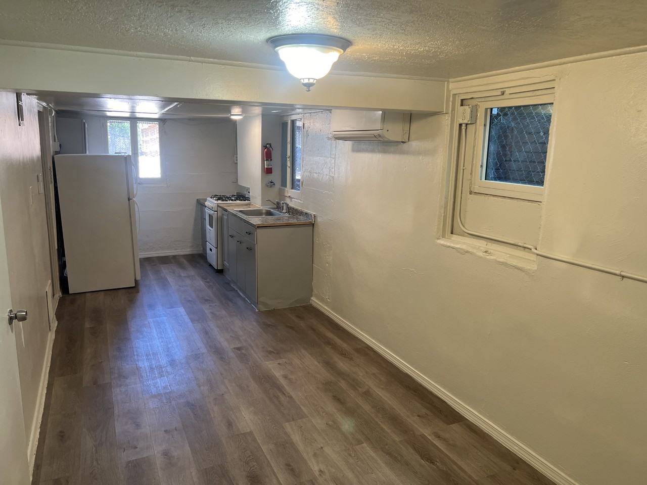 117 High St Ne - Photo 2 of 23