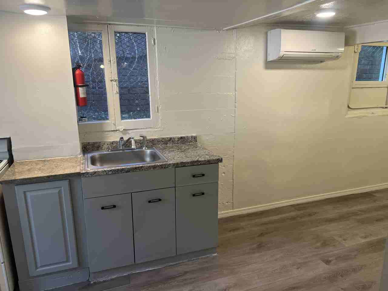 117 High St Ne - Photo 3 of 23