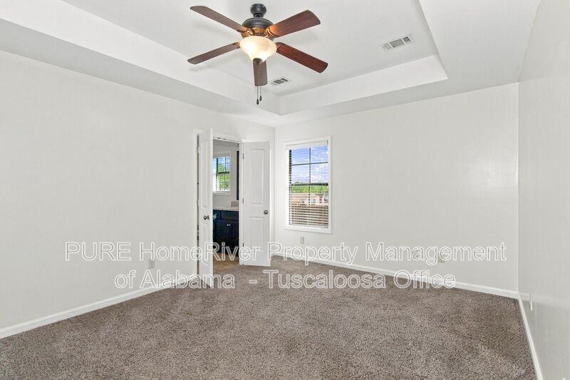465 Barn Wood Rd - Photo 7 of 33