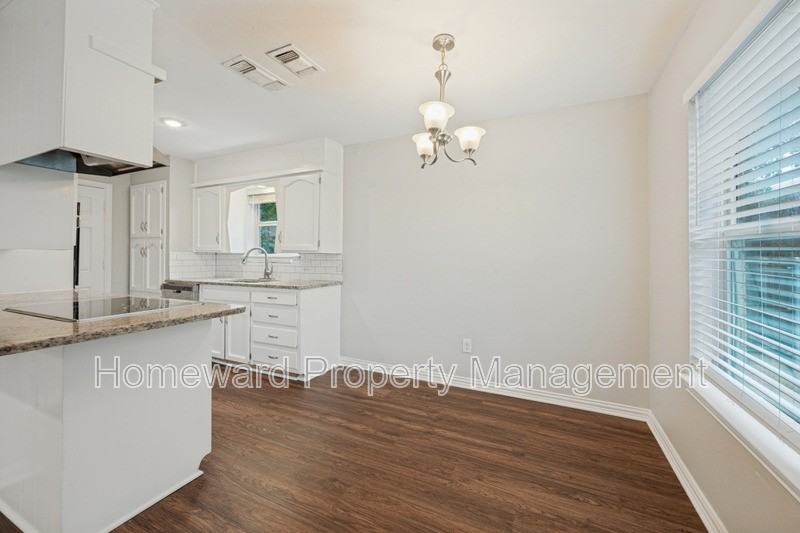 5853 Lance Ct - Photo 4 of 12