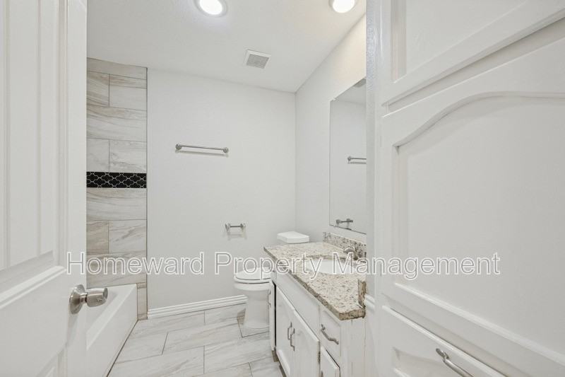 5853 Lance Ct - Photo 7 of 12