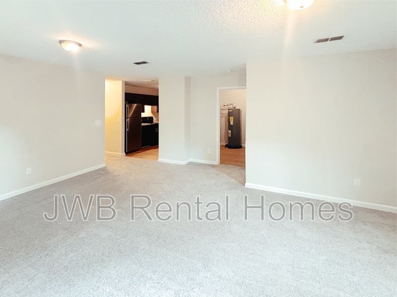 2139 Sessions Ln - Photo 6 of 27