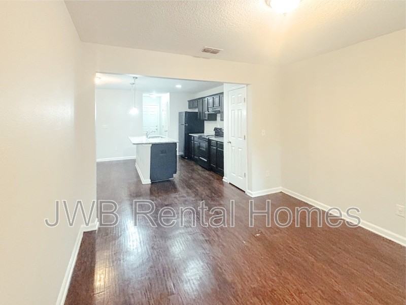3038 Rayford St - Photo 4 of 33