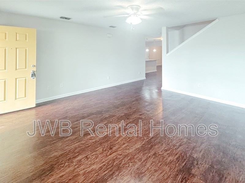 3038 Rayford St - Photo 5 of 33