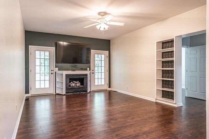736 Ginseng Dr - Photo 5 of 44