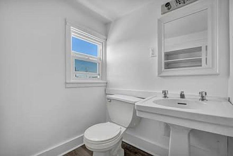 3338 E 119th St - Photo 5 of 10