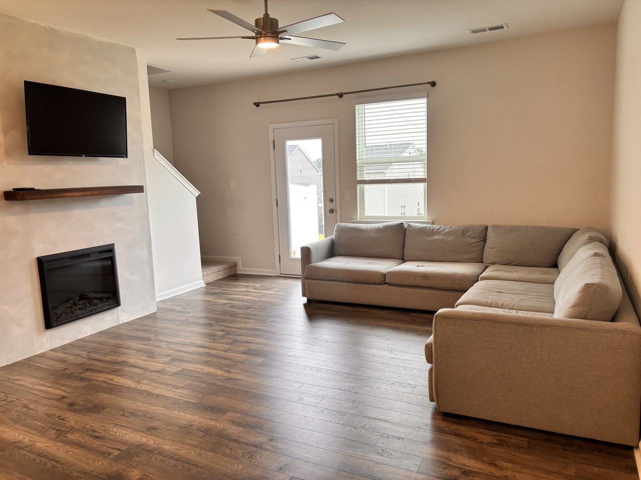 250 Sunny Hill Dr #TH - Photo 4 of 24