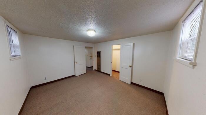 927 N 12th St - Photo 6 of 14
