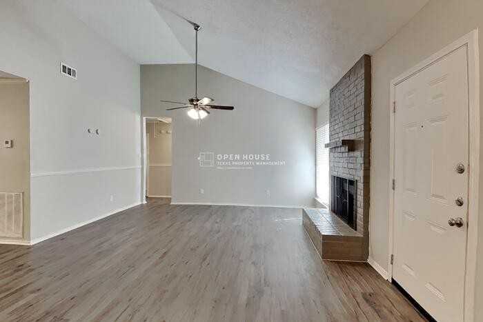 9606 Yearling Cir - Photo 4 of 20
