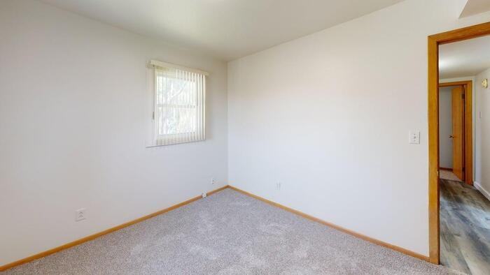 503 3rd Ave Ne - Photo 7 of 12